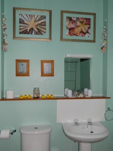 Orchard House Bathroom